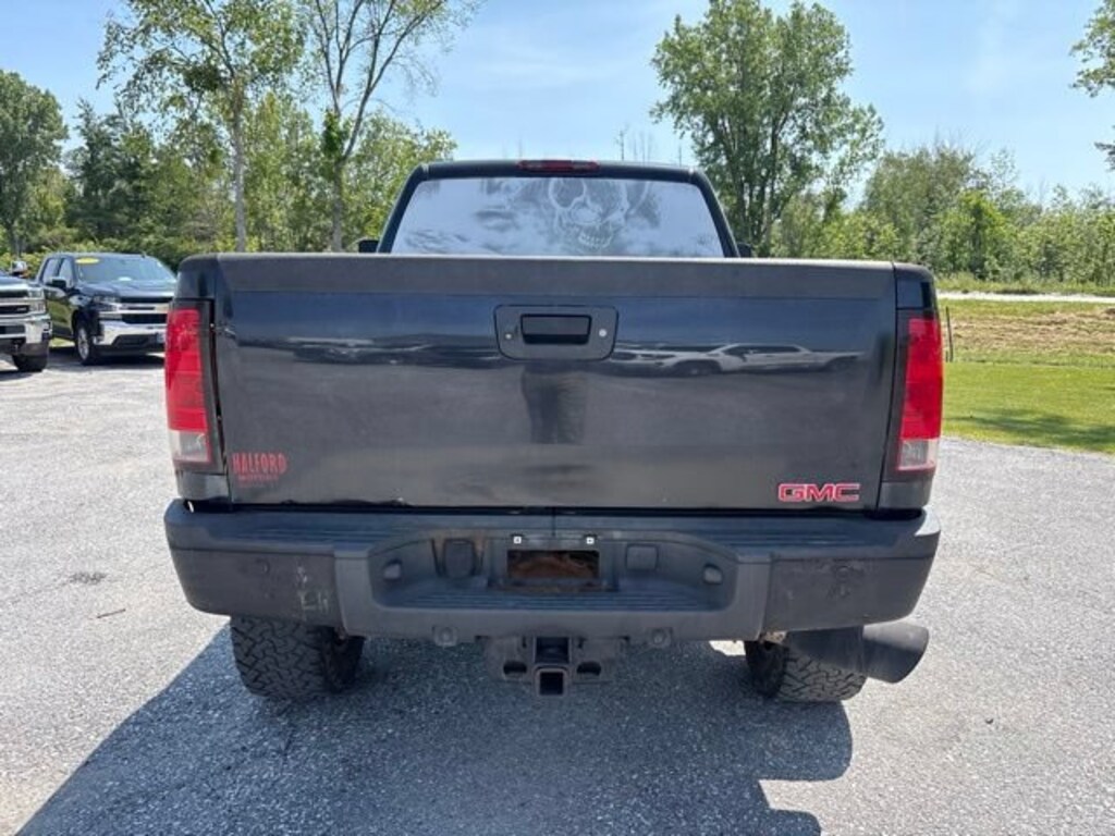Used 2011 GMC Sierra 2500 HD Denali Truck