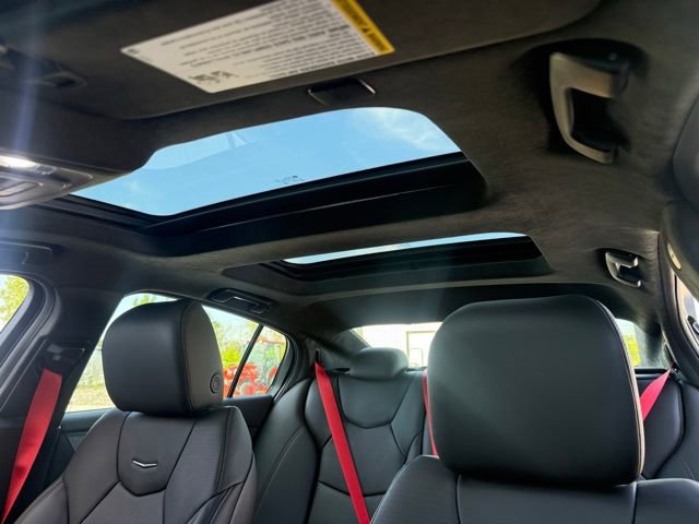 2026 Cadillac CT5 V-Series - Photo 27