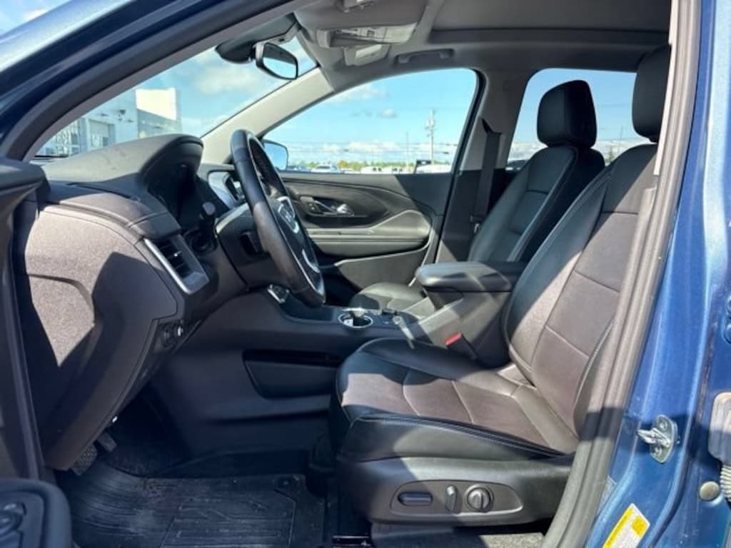 Used 2024 GMC Terrain SLT SUV