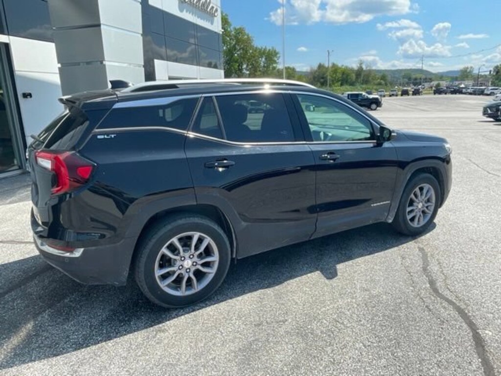 Used 2023 GMC Terrain SLT SUV
