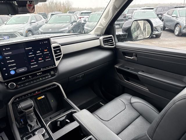 2024 Toyota Tundra Limited - Photo 30