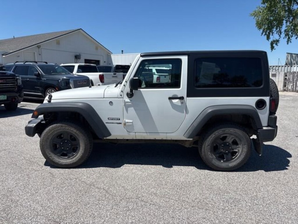 Used 2018 Jeep Wrangler JK Sport 4x4 SUV