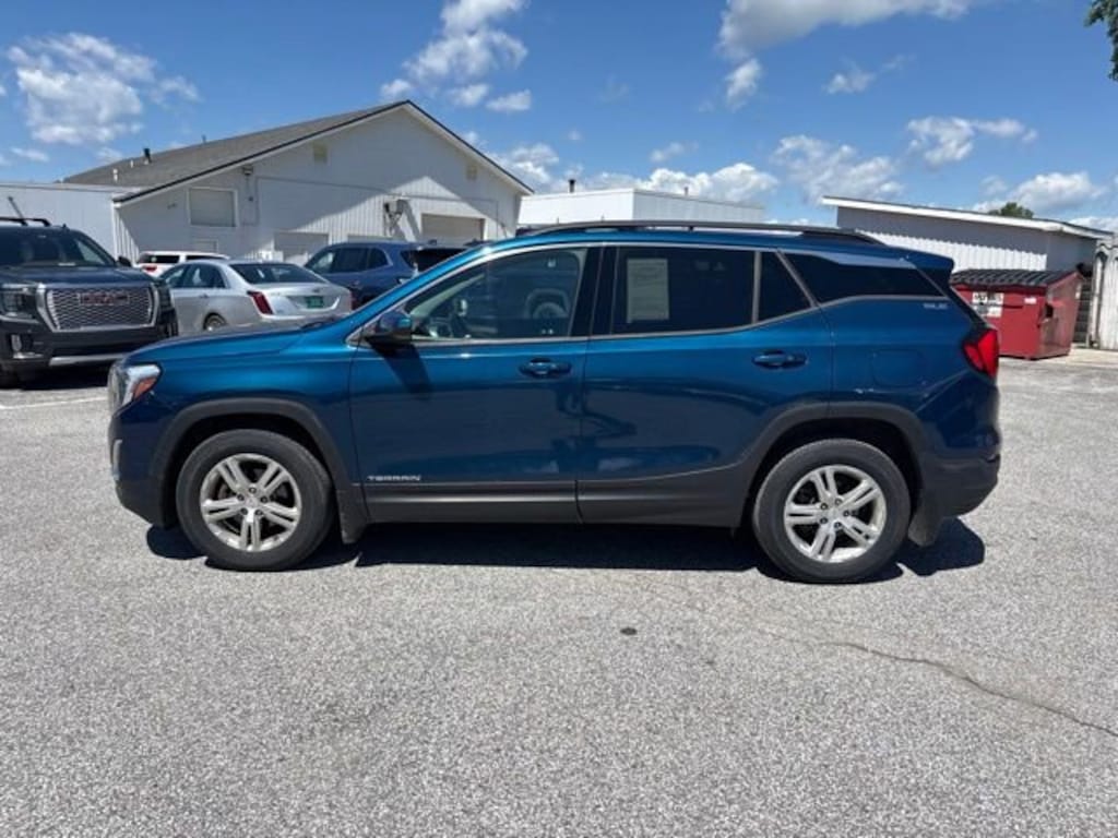 Used 2020 GMC Terrain SLE SUV