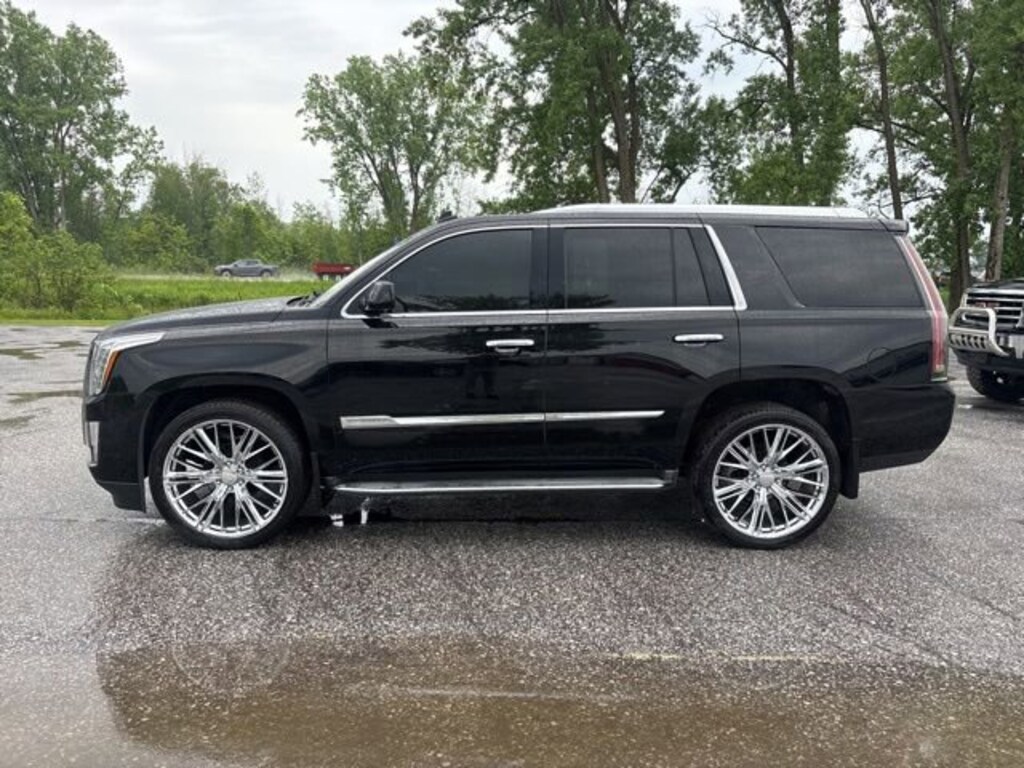 Used 2015 CADILLAC Escalade Luxury SUV