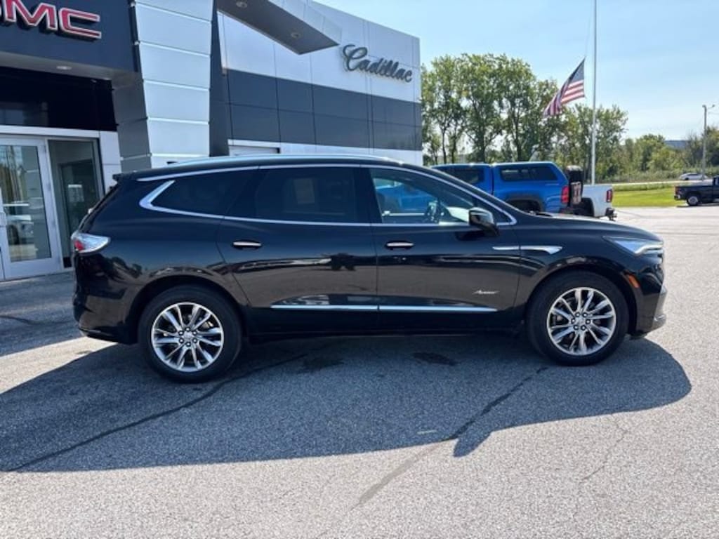 Used 2024 Buick Enclave Avenir SUV