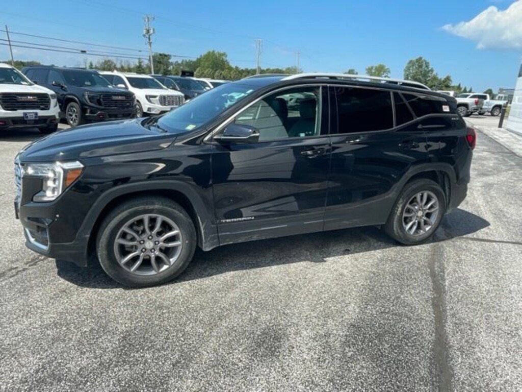 Used 2023 GMC Terrain SLT SUV