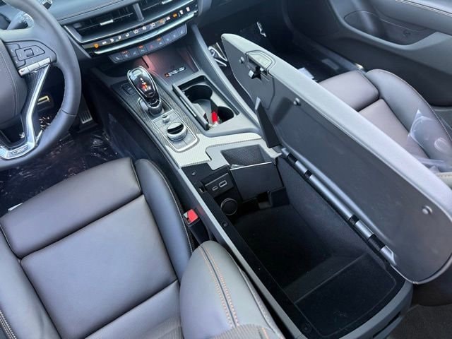 2026 Cadillac CT5 V-Series - Photo 24