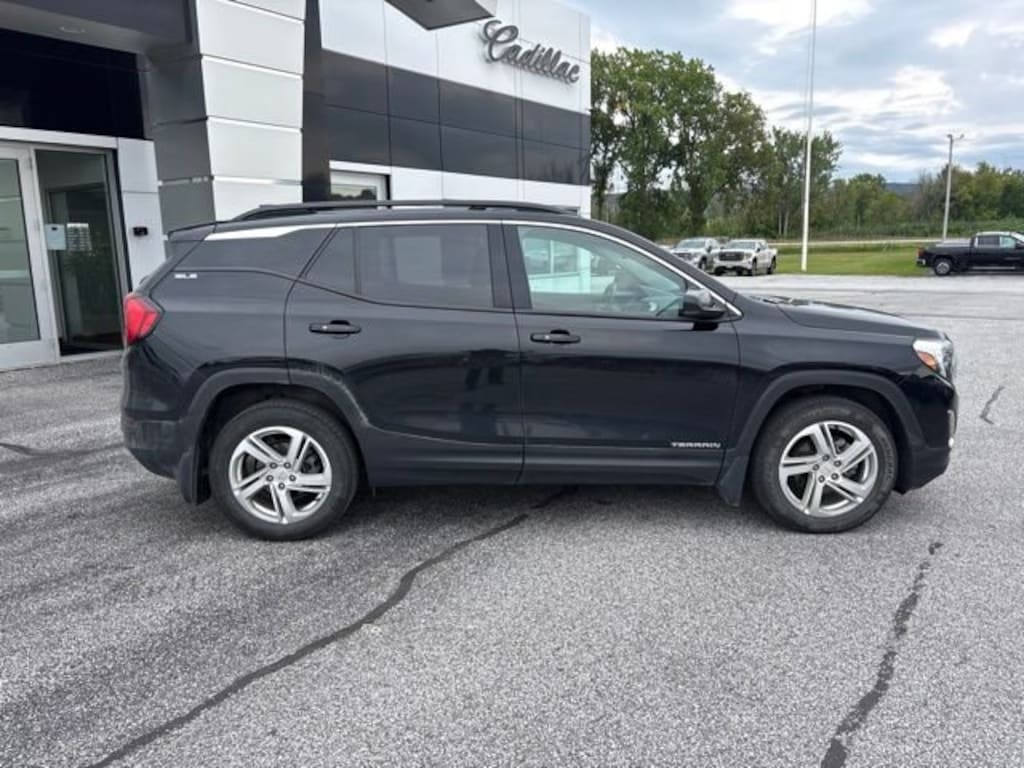 Used 2018 GMC Terrain SLE SUV