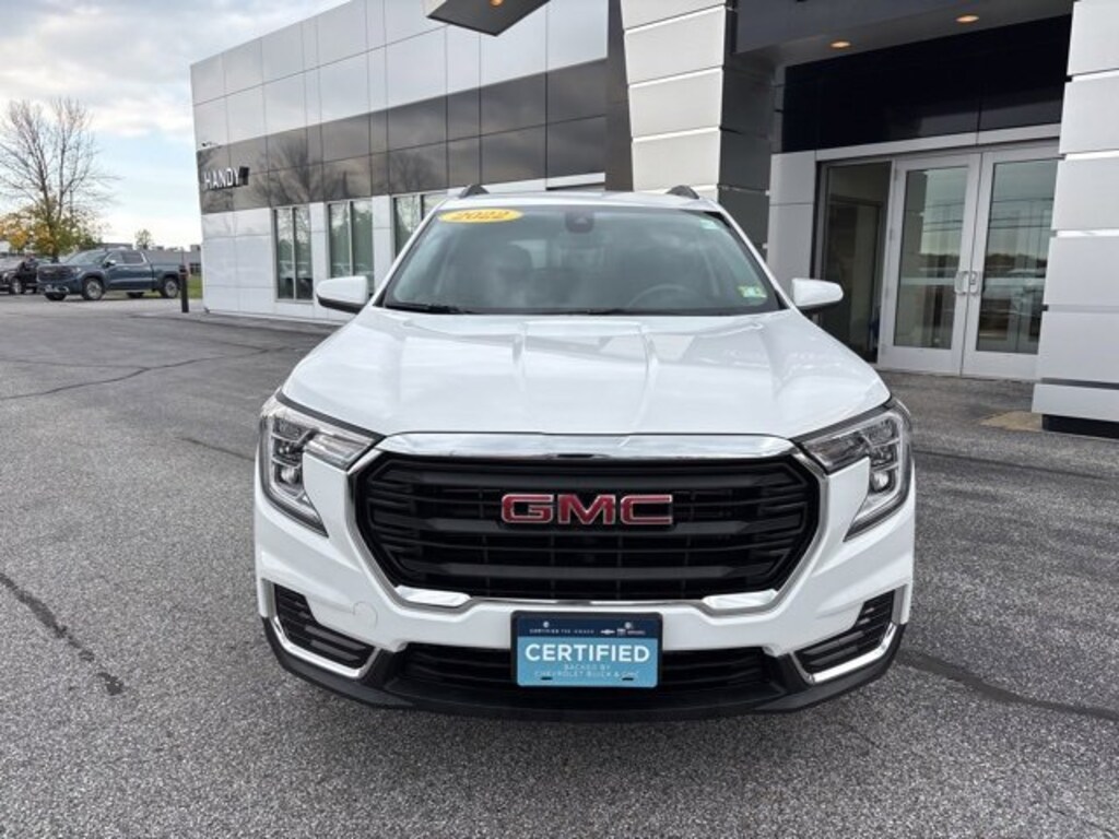 Used 2022 GMC Terrain SLE SUV