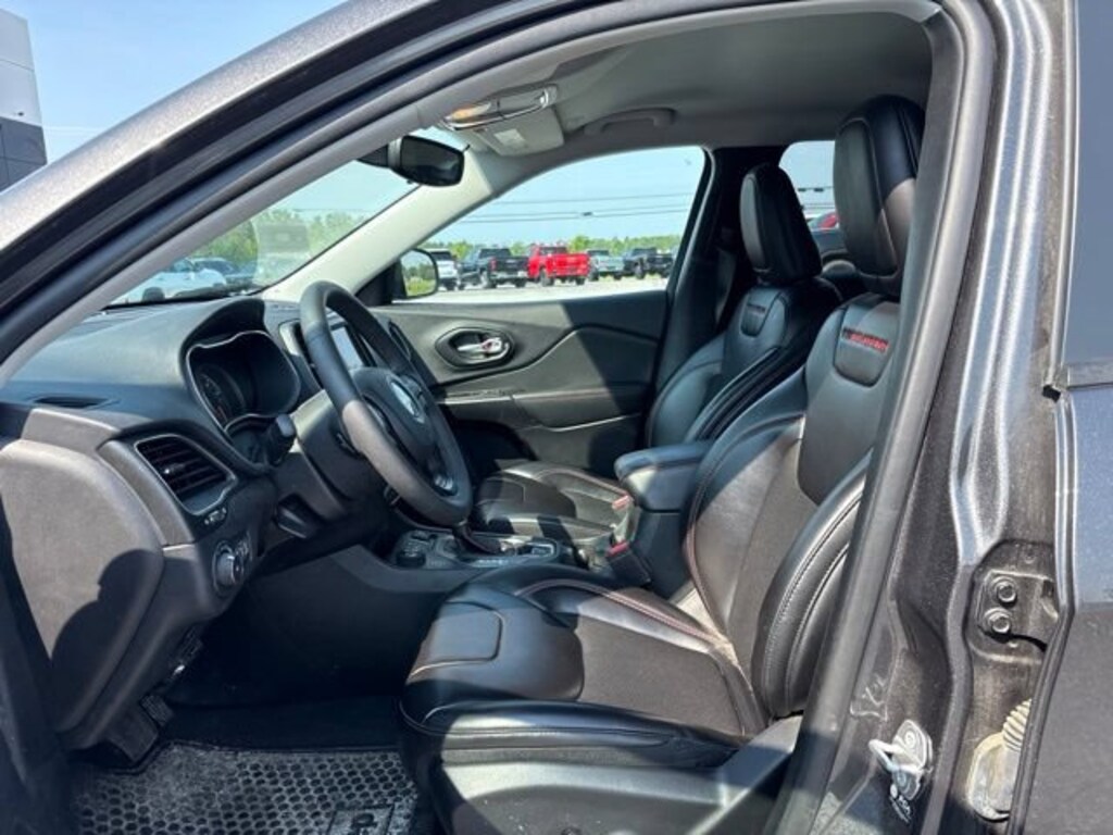 Used 2022 Jeep Cherokee Trailhawk 4x4 SUV