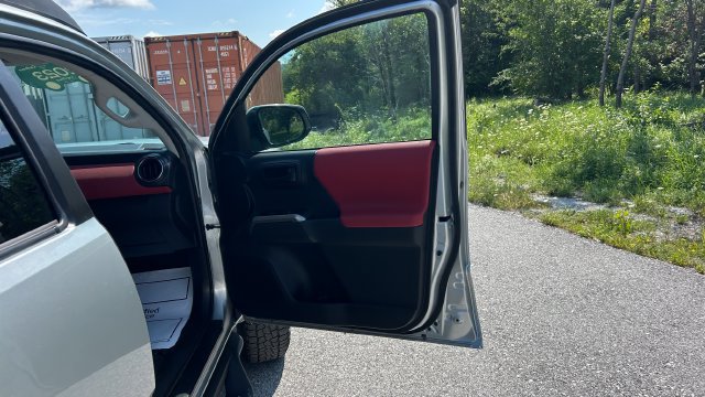 2023 Toyota Tacoma SR5 - Photo 30