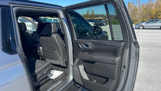 2021 Chevrolet Suburban RST - Photo 22