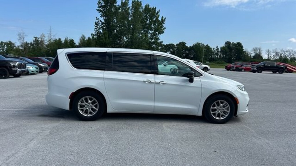 Used 2024 Chrysler Pacifica Touring L Van Passenger Van