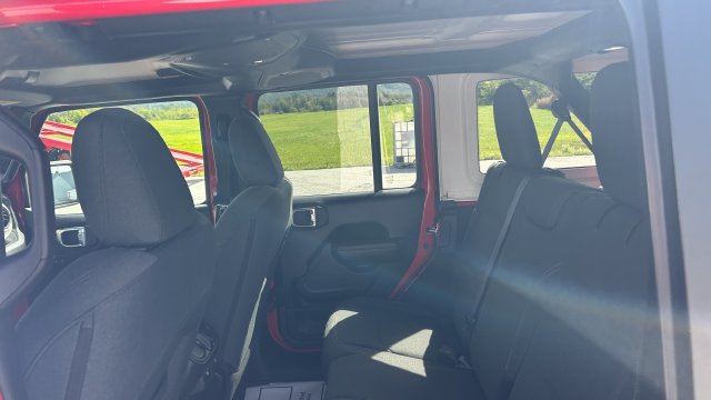 2025 Jeep Wrangler 4-Door Willys - Photo 34