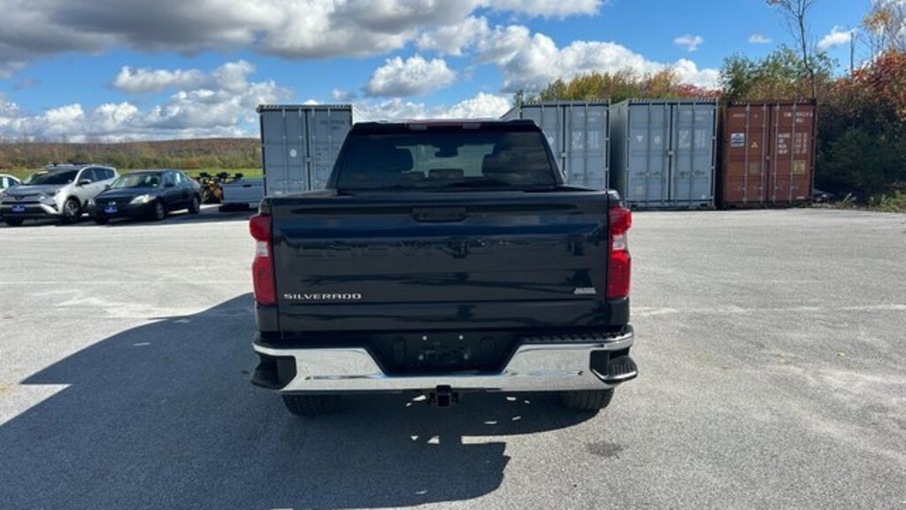 Used 2022 Chevrolet Silverado 1500 LT Truck Crew Cab