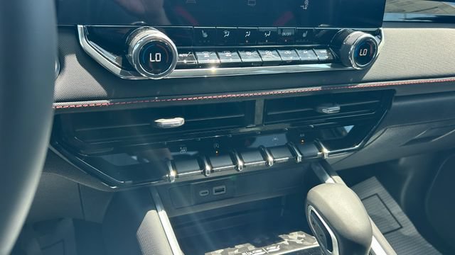 2026 Chevrolet Colorado Z71 - Photo 24