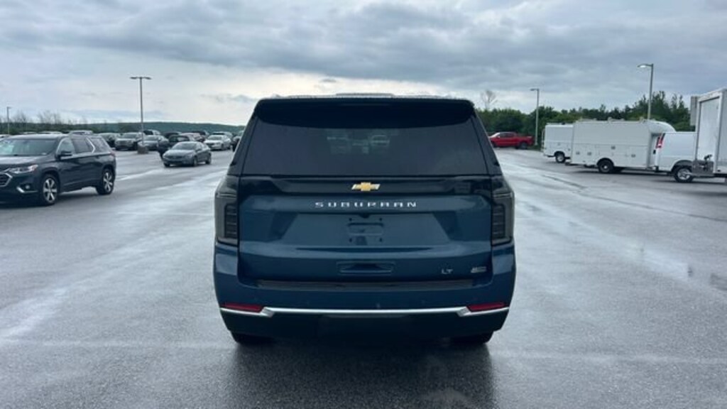 New 2026 Chevrolet Suburban LT SUV