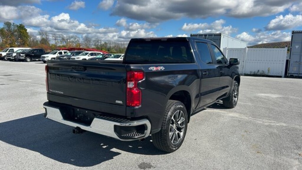Used 2022 Chevrolet Silverado 1500 LT Truck Crew Cab