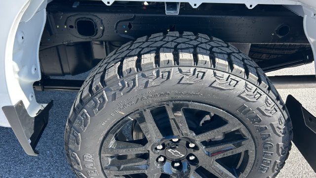 2026 Chevrolet Silverado 1500 LT Trail Boss - Photo 11