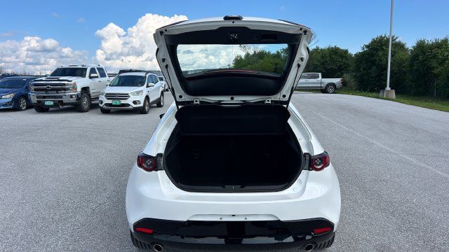 2021 Mazda Mazda3 Premium - Photo 11