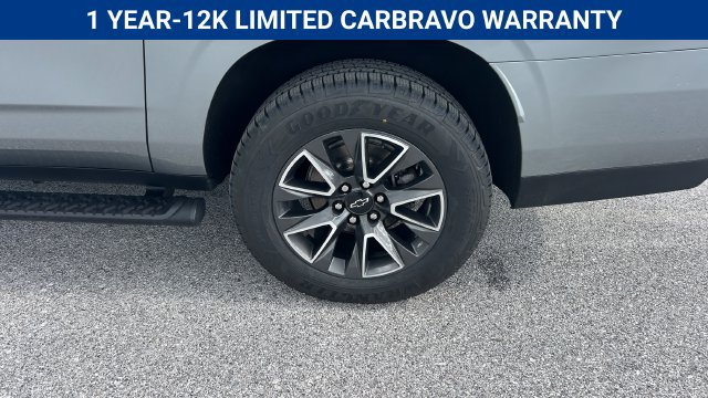 2024 Chevrolet Suburban Z71 - Photo 11