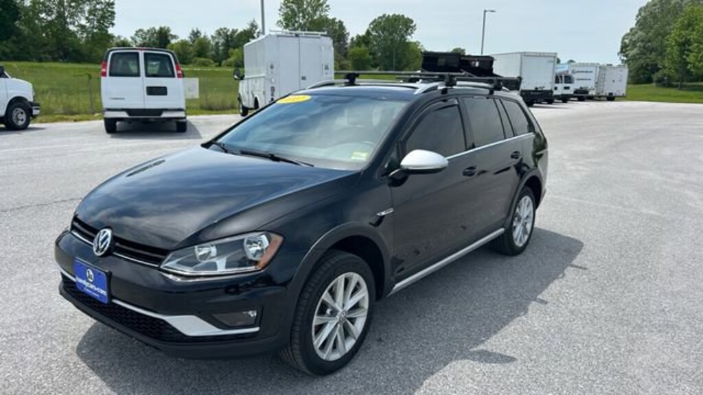 Used 2017 Volkswagen Golf Alltrack TSI S 4MOTION Wagon