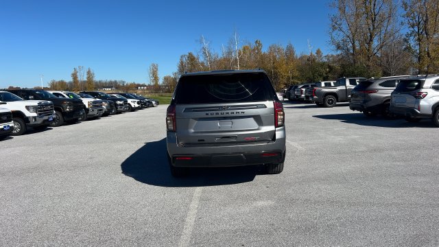 2021 Chevrolet Suburban RST - Photo 6