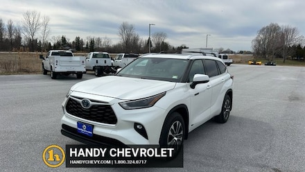 2021 Toyota Highlander Hybrid XLE SUV