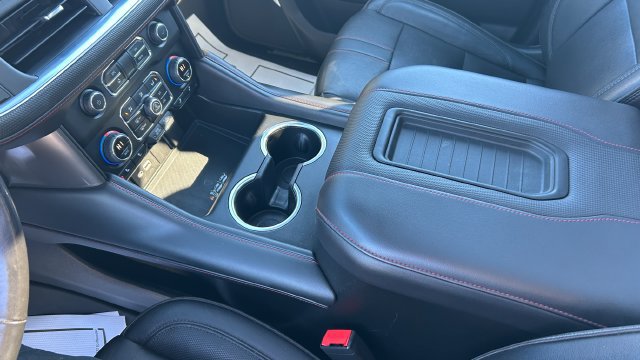 2021 Chevrolet Suburban RST - Photo 24