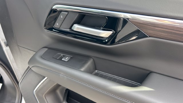 2026 Chevrolet Suburban LS - Photo 48