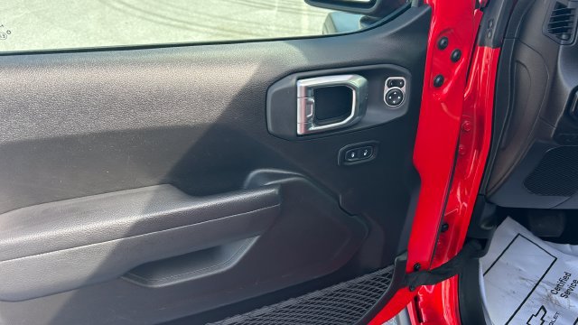 2025 Jeep Wrangler 4-Door Willys - Photo 18