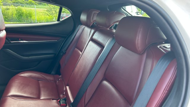 2021 Mazda Mazda3 Premium - Photo 31