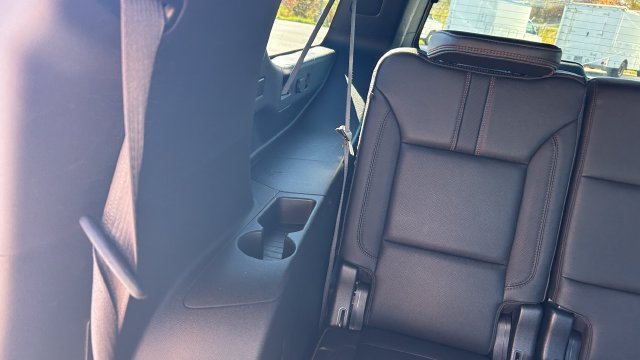 2021 Chevrolet Suburban RST - Photo 36