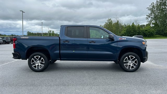 Used 2019 Chevrolet Silverado 1500 Custom with VIN 1GCPYCEF9KZ381190 for sale in Saint Albans, VT