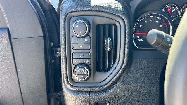 2023 Chevrolet Silverado 2500HD Custom - Photo 21