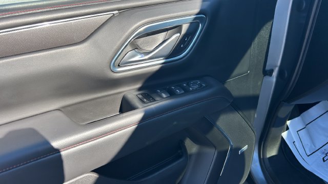 2021 Chevrolet Suburban RST - Photo 42