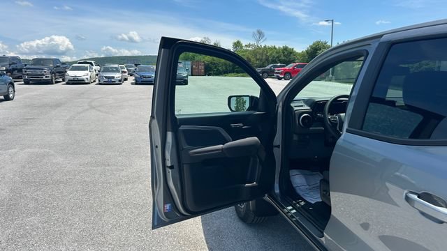 2026 Chevrolet Colorado Z71 - Photo 12