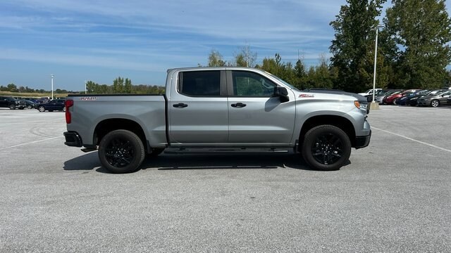 Used 2023 Chevrolet Silverado 1500 LT Trail Boss with VIN 3GCPDFEK1PG293896 for sale in Saint Albans, VT