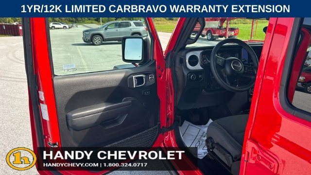 2025 Jeep Wrangler 4-Door Willys - Photo 16