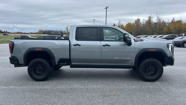 2025 GMC Sierra 2500HD AT4X - Photo 8