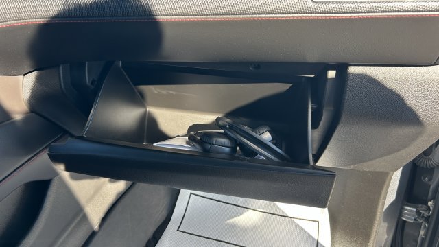 2021 Chevrolet Suburban RST - Photo 31