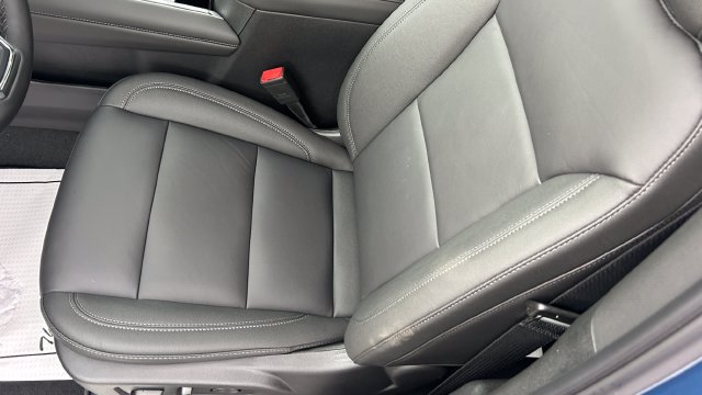 2026 Chevrolet Suburban LT - Photo 18