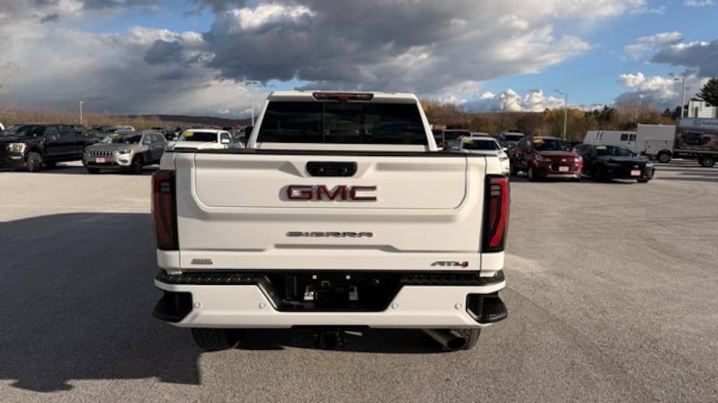 Used 2024 GMC Sierra 2500 HD AT4 Truck Crew Cab
