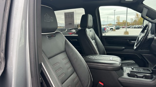 2025 GMC Sierra 2500HD AT4X - Photo 35
