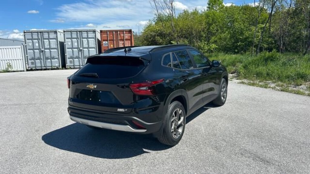 New 2026 Chevrolet Trax LT SUV