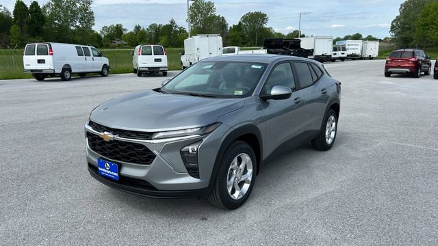 2026 Chevrolet Trax LS - Photo 7