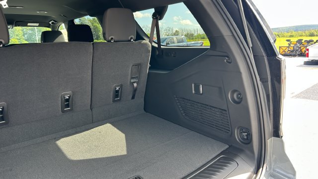 2026 Chevrolet Suburban LS - Photo 16