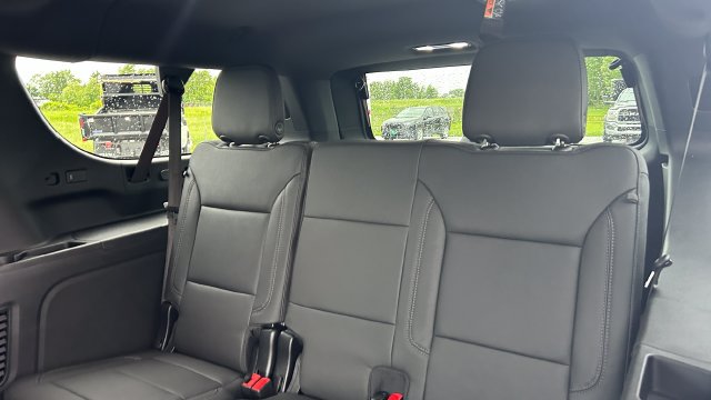 2026 Chevrolet Suburban LT - Photo 39