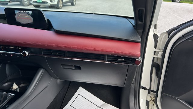 2021 Mazda Mazda3 Premium - Photo 36