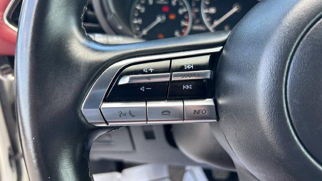 2021 Mazda Mazda3 Premium - Photo 21